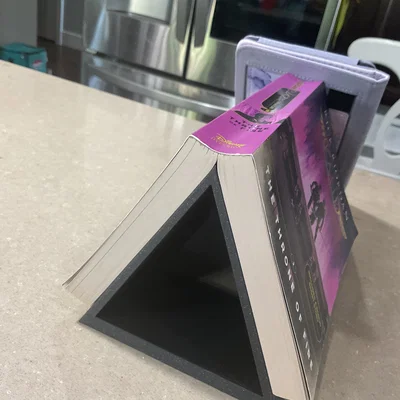 Giá kê đọc sách có bệ kéo trượt cho Kindle