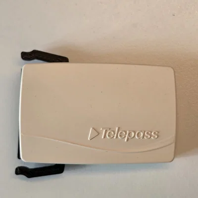 Giá đỡ thiết bị Telepass