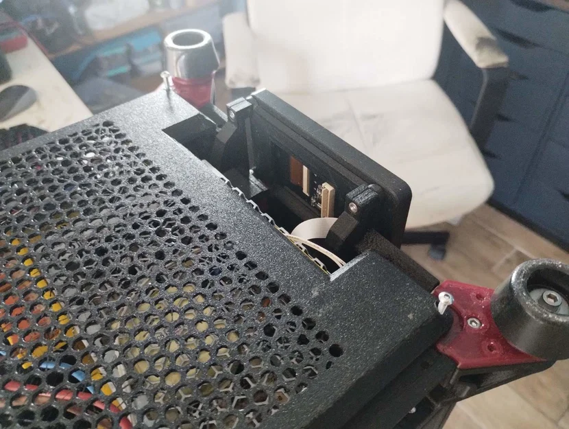Ngàm gắn màn hình xoay BTT TFT35-SPI V2.1 cho Voron 0.1 - Image 1