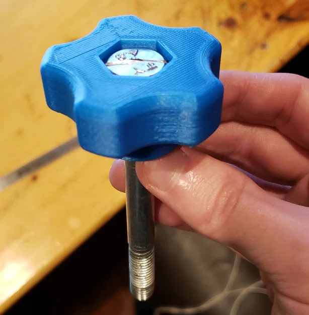 Thiết kế núm vặn ốc vít (Parametric Bolt Knob) in 3D cực tiện lợi - Image 2