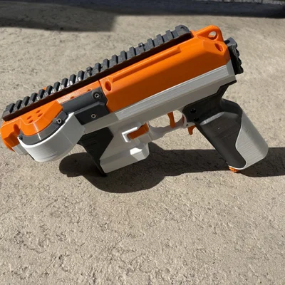 Strix: Súng bắn mút xốp Brushless Foam Dart Blaster