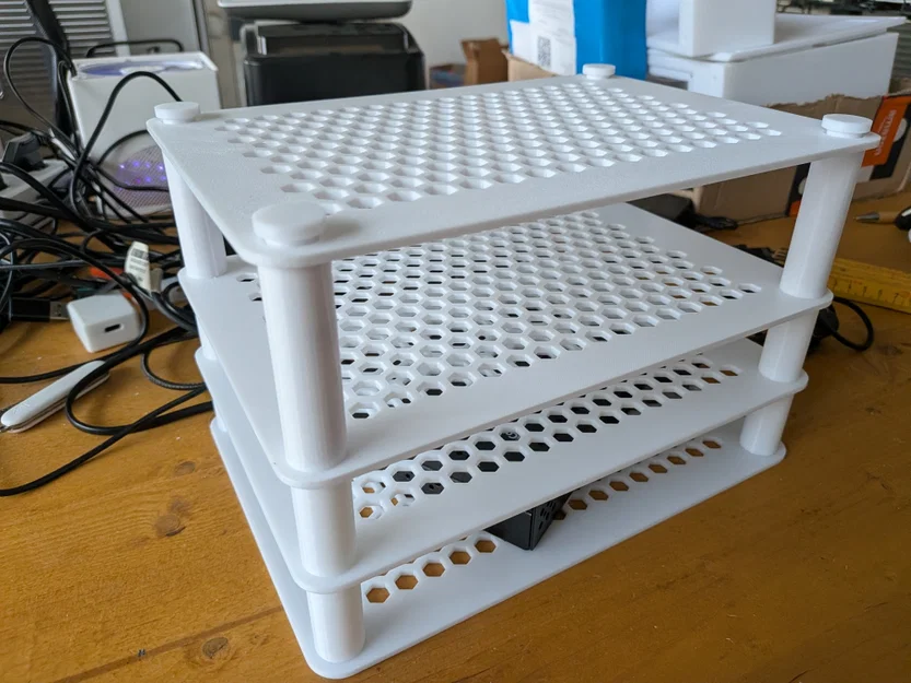 Giá đỡ 10 inch có thể xếp chồng (Mini Rack) cho góc làm việc - Image 1