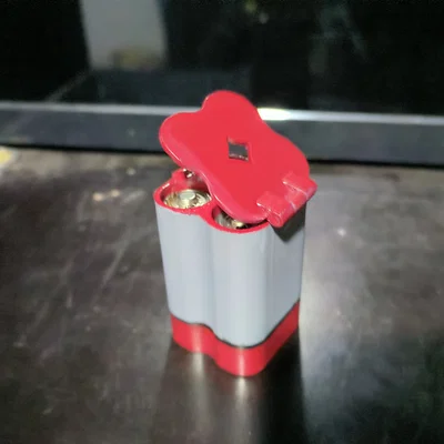 Hộp đựng 4 pin AA