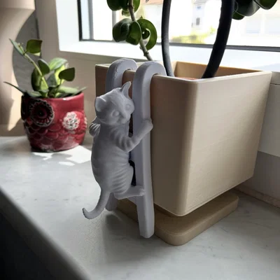 Móc Treo Mèo Con Leo Trèo Dễ Thương