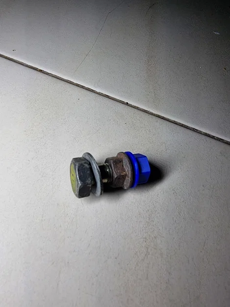 Đai ốc mặt bích M10 x 1.25 - Image 1