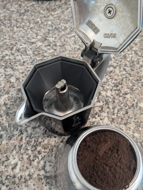Phễu Đổ Cà Phê Cho Ấm Bialetti Moka Induction 2 Cup Tiện Lợi - Image 1