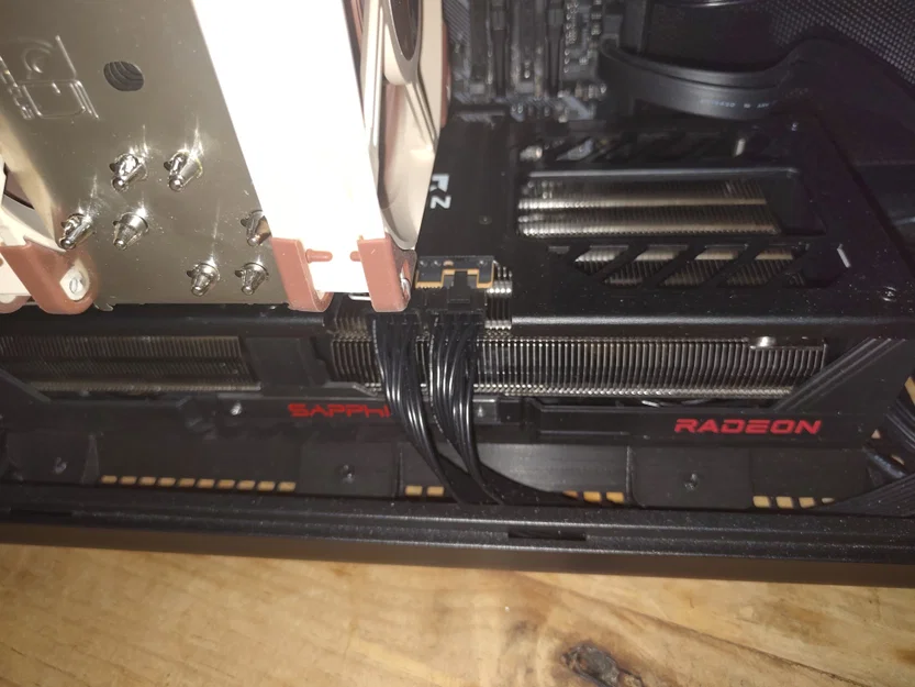 Lian Li A3 - Giá đỡ GPU & Ống dẫn gió cho Sapphire Radeon RX9070XT Pulse - Image 1