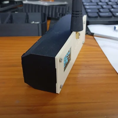 Vỏ bảo vệ cho Lilygo T-Beam có khe gắn ăng-ten GPS lớn (APRS, Lora hoặc Meshtastic)