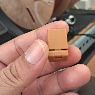 Móc Treo Gấp Gọn Đa Năng Cho Không Gian Làm Việc In 3D