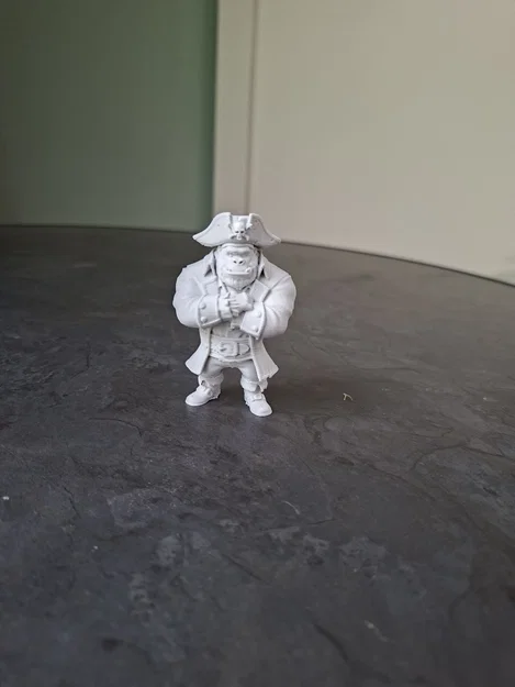 Mô hình Khỉ đột Cướp biển (Pirate Gorilla Miniature) - Image 2