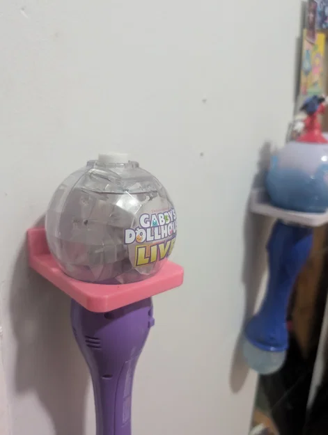 Giá treo tường 3D tiện lợi cho gậy tạo bong bóng Disney - Image 2