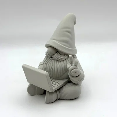 Mô hình Gnome dùng Laptop trang trí