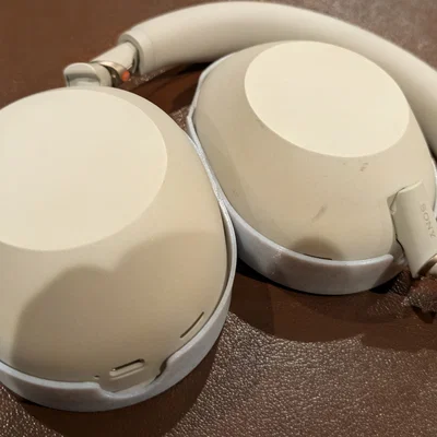 Nắp che bụi cho tai nghe Sony