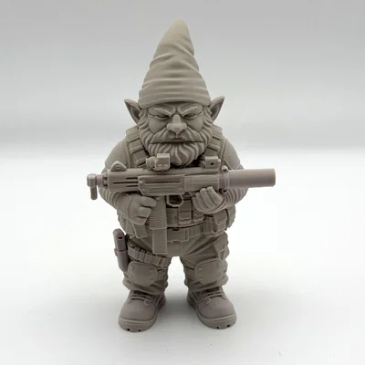 Chú lùn giữ vườn Tactical Uzi