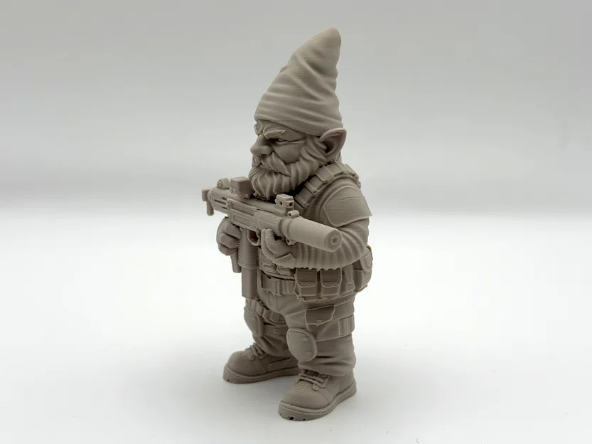 Chú lùn giữ vườn Tactical Uzi - Image 3