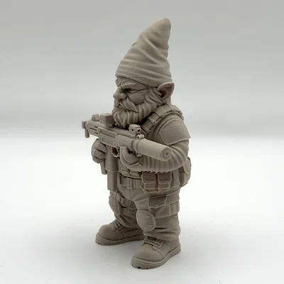 Chú lùn giữ vườn Tactical Uzi