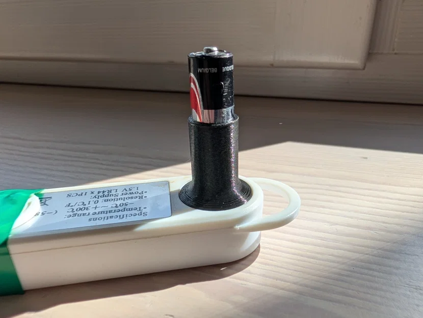 Bộ chuyển đổi pin AAA cho nhiệt kế TP300 tiện lợi - Image 3