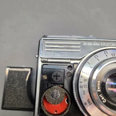 Đế chuyển đổi pin EPX825 (từ PX625 sang LR44)
