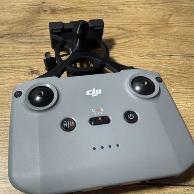 Giá đỡ điện thoại Magsafe cho tay cầm DJI RC-N3 tiện lợi