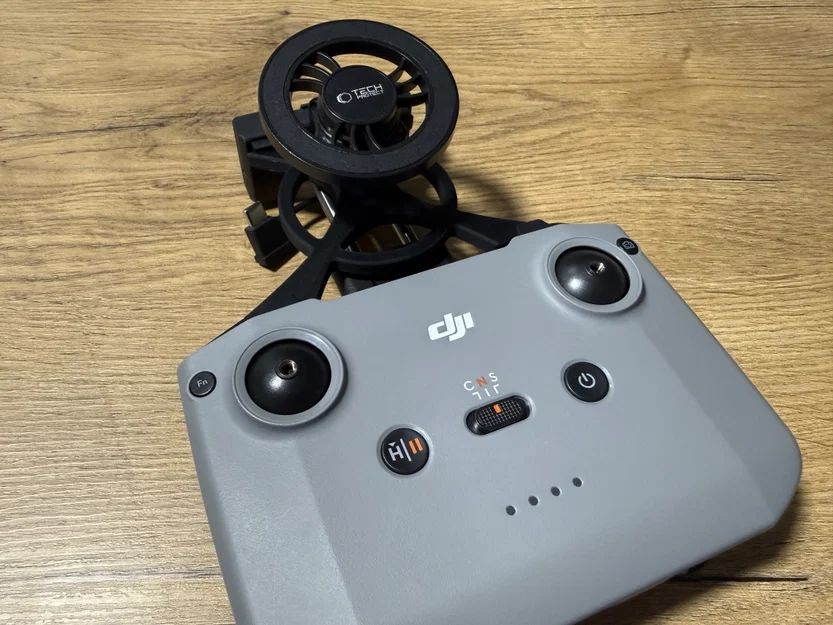 Giá đỡ điện thoại Magsafe cho tay cầm DJI RC-N3 tiện lợi - Image 4