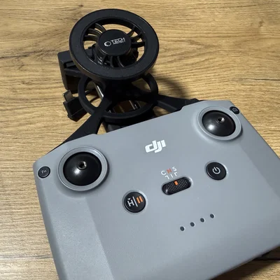 Giá đỡ điện thoại Magsafe cho tay cầm DJI RC-N3 tiện lợi