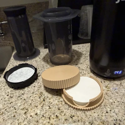 Hộp đựng giấy lọc Aeropress // Mở nhanh