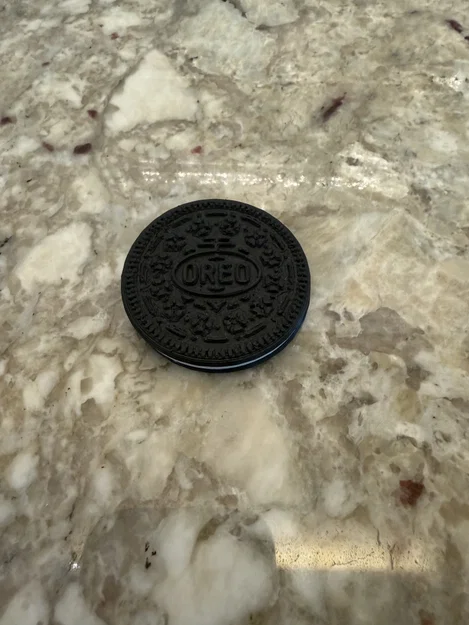Mô hình bánh Oreo chân thực - Image 2