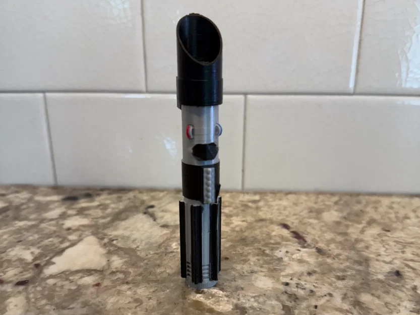 Kiếm Ánh Sáng của Darth Vader (Darth Vader's Lightsaber) - Image 1