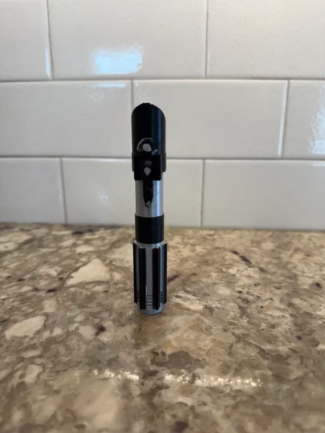 Kiếm Ánh Sáng của Darth Vader (Darth Vader's Lightsaber) - Image 3
