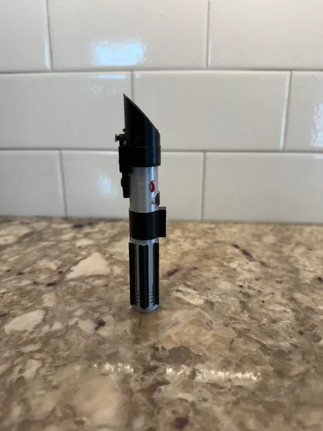 Kiếm Ánh Sáng của Darth Vader (Darth Vader's Lightsaber) - Image 4