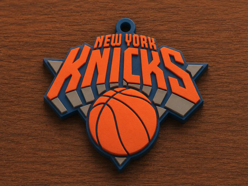 Mặt dây chuyền logo New York Knicks khổ lớn - Image 1