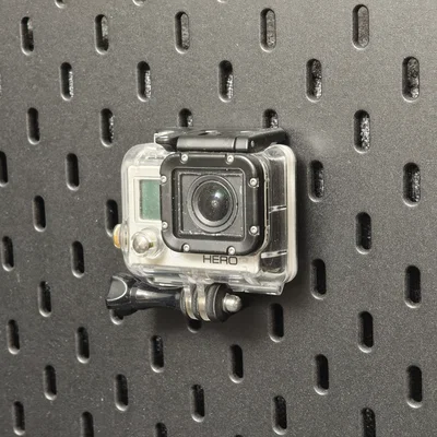 Giá treo GoPro Hero 3 trên bảng IKEA Skadis tiện lợi