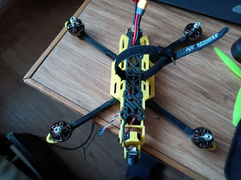 Ốp bảo vệ hông cho khung FPV Drone GEPRC Mark4 7 inch - Image 4