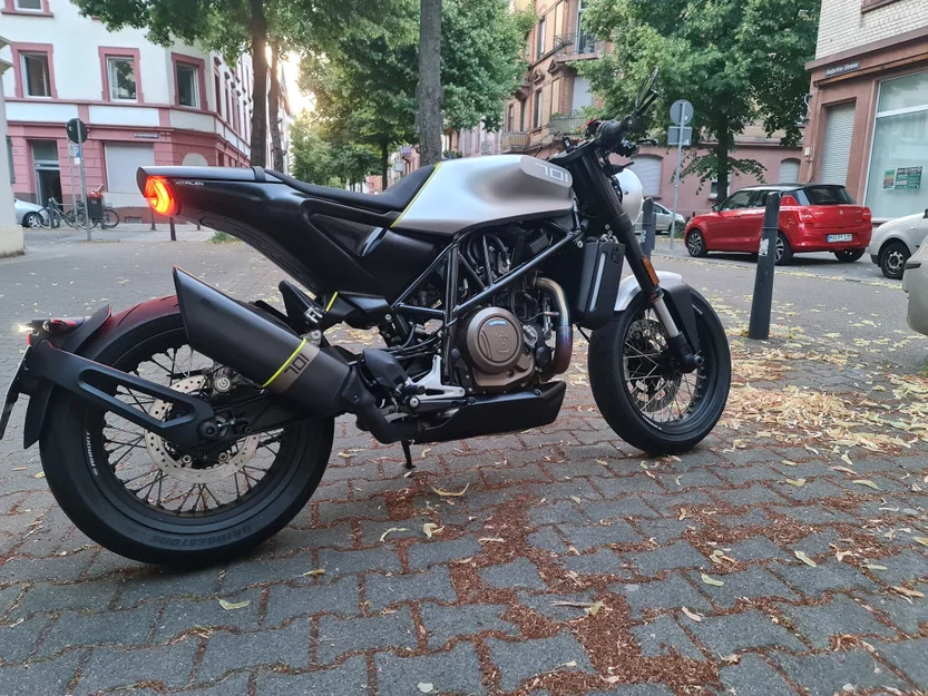 Ốp đèn pha Cafe-Racer cho Husqvarna Vitpilen 701 - Image 6