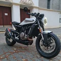 Ốp đèn pha Cafe-Racer cho Husqvarna Vitpilen 701 - Thumbnail 8
