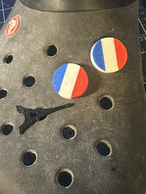 Charm Crocs họa tiết cờ Pháp Tricolore - Image 3
