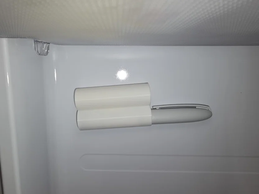 Khay Đựng Bút Tiêm Gắn Tủ Lạnh (Sức chứa 2 đến 6 bút) - Image 1