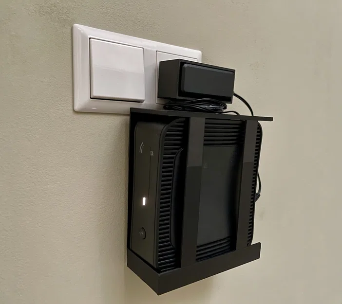 Giá đỡ Sagemcom F@st 3890/3896 Wifi 7 gắn ổ cắm điện - Image 1