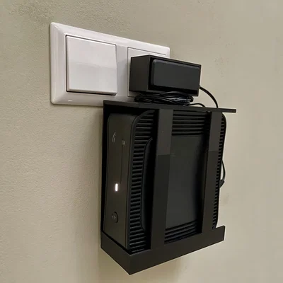 Giá đỡ Sagemcom F@st 3890/3896 Wifi 7 gắn ổ cắm điện