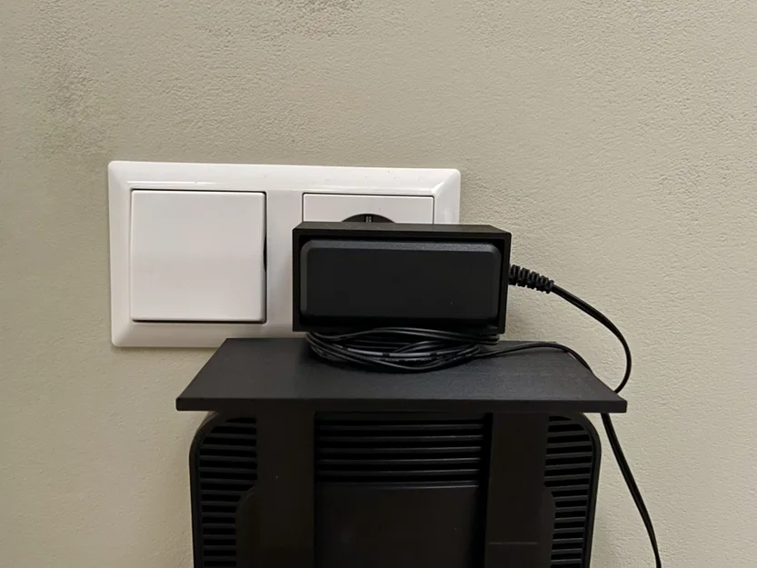 Giá đỡ Sagemcom F@st 3890/3896 Wifi 7 gắn ổ cắm điện - Image 2
