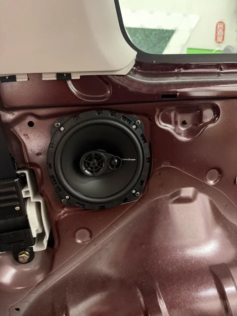 Đế gắn loa 6.5 inch cho Mitsubishi Pajero JR và Pajero Mini - Image 1