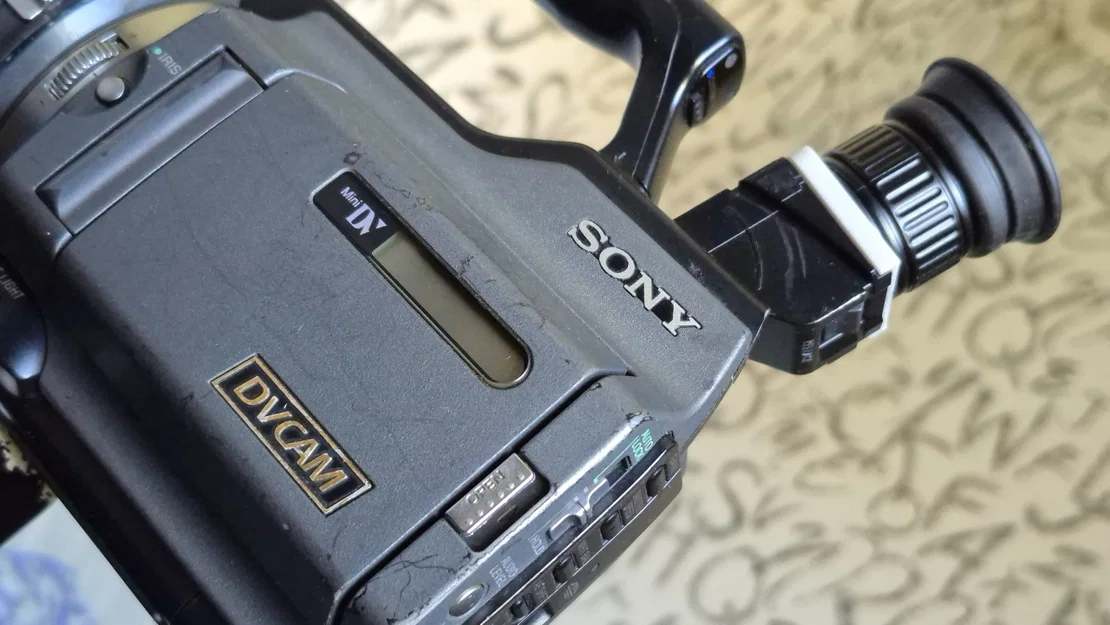 Ngàm chuyển Viewfinder cho PD170 - Image 3