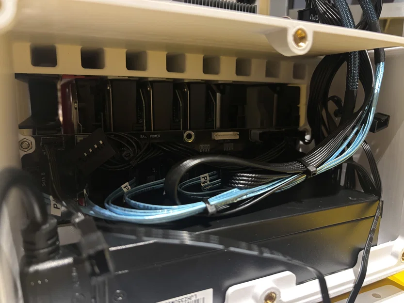 Khung 8-Bay 3U cho ổ cứng 3.5 inch gắn tủ rack 10 inch - Lab Rax - Image 4