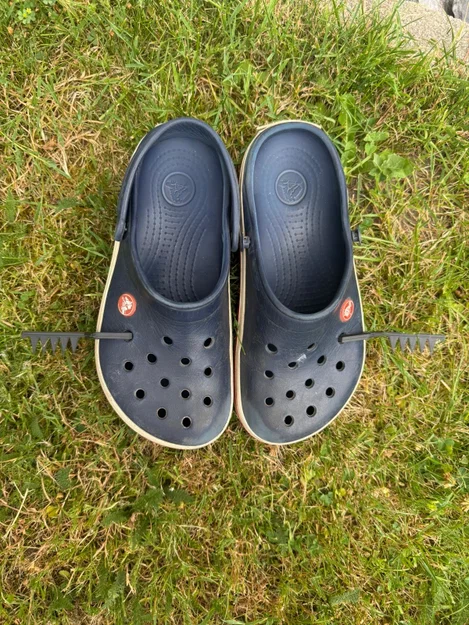Phụ kiện gắn giày Crocs - Mô hình Máy cắt cỏ (Hanging Mower) - Image 4