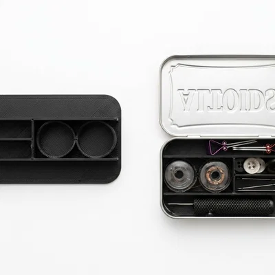 Khay Đựng Dụng Cụ May Vá Trong Hộp Thiếc Altoids