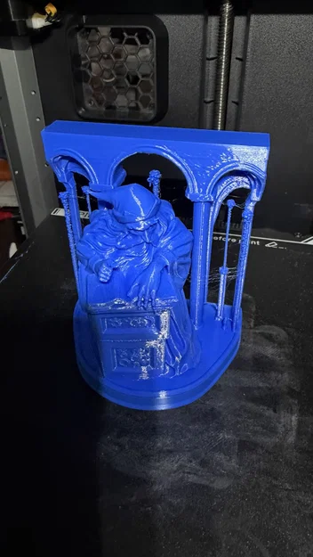 Mô hình 3D Phù thủy bí ẩn sau bục giảng trang trí độc đáo - Image 1