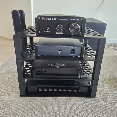 Kệ Đa Phương Tiện Siêu Nhỏ (Multimedia Micro Rack)