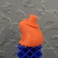 Mô hình 3D chú ếch Fred đội mũ chóp (top hat) cực đáng yêu - Thumbnail 2