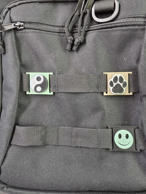 MOLLE loop hình Âm Dương và Dấu chân - Image 1