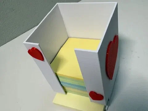 Khay Đựng Giấy Ghi Chú (Sticky Note Holder) Hình Trái Tim - Image 1